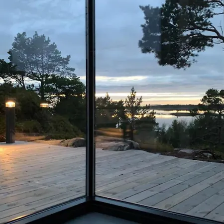 Holiday home Peaceful Nature And Design On Skardsoya Lesund