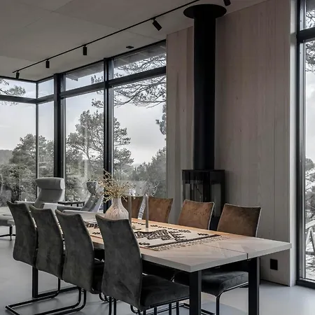 Peaceful Nature And Design On Skardsoya Holiday home *