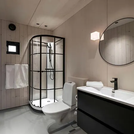 Peaceful Nature And Design On Skardsoya Holiday home *