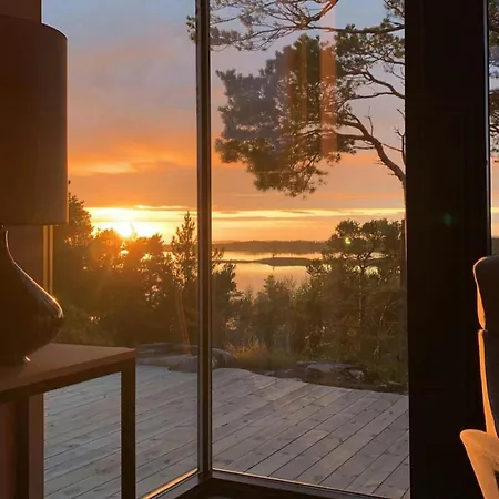 Holiday home Peaceful Nature And Design On Skardsoya Lesund