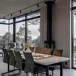 Peaceful Nature And Design On Skardsoya Feriehus *